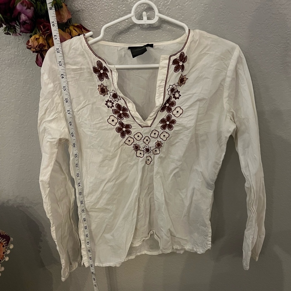 Debbie shuchat white Boho Tunic with floral embroidery,, sz 4
